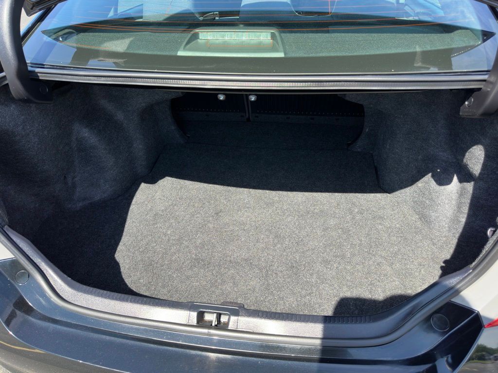 2015 Toyota Camry Image 30