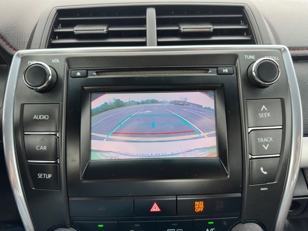2017 Toyota Camry Image 27