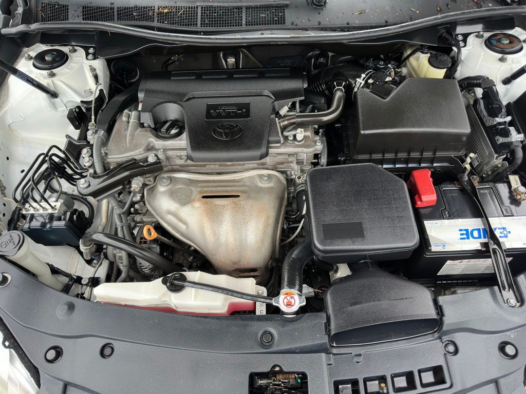 2017 Toyota Camry Image 37