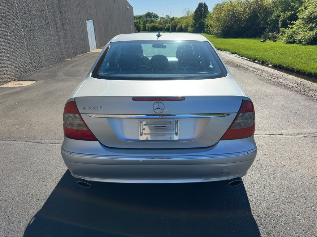 2008 Mercedes-Benz E-Class Image 5