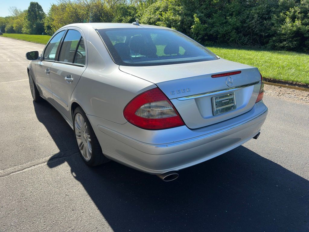2008 Mercedes-Benz E-Class Image 6
