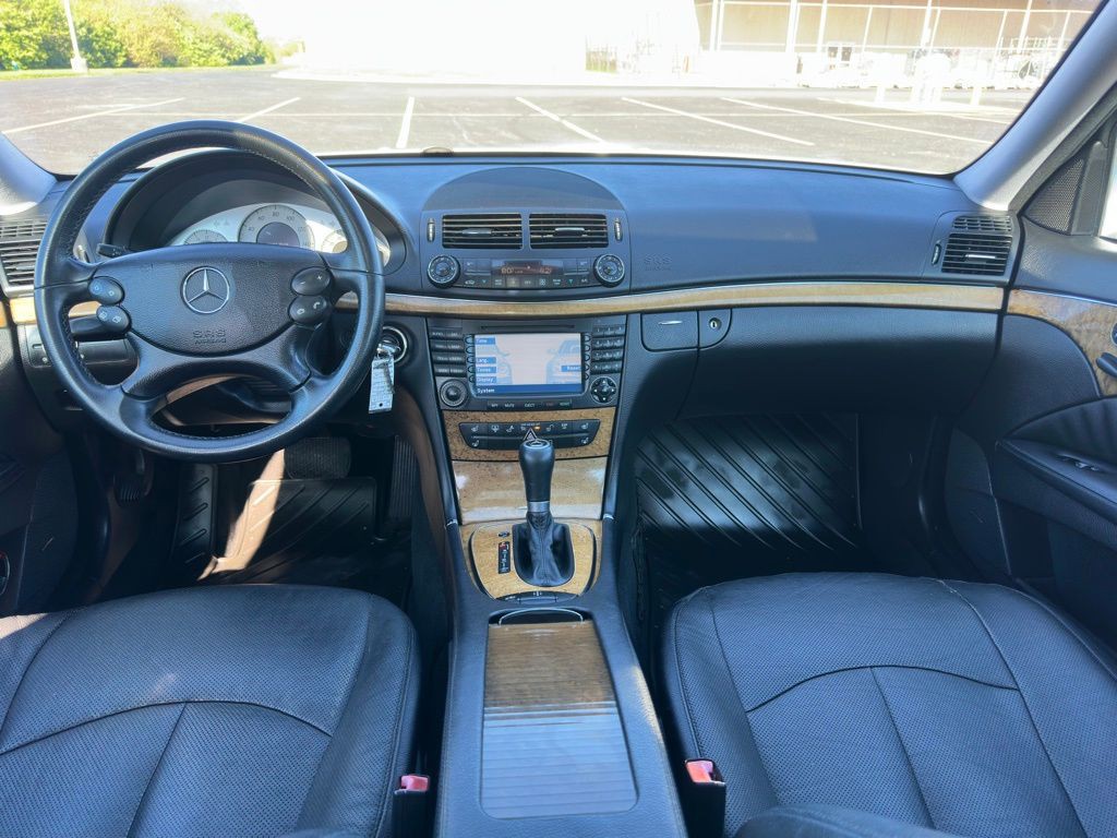2008 Mercedes-Benz E-Class Image 8