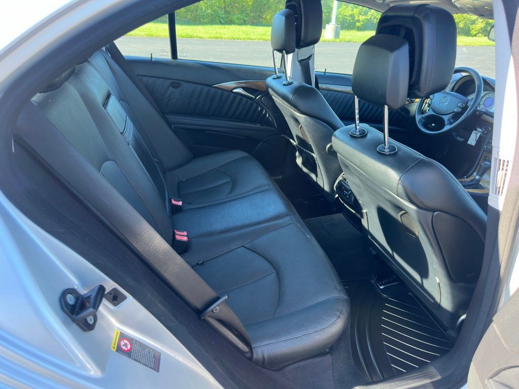 2008 Mercedes-Benz E-Class Image 13