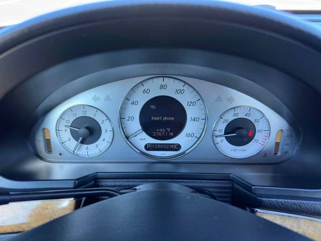 2008 Mercedes-Benz E-Class Image 19