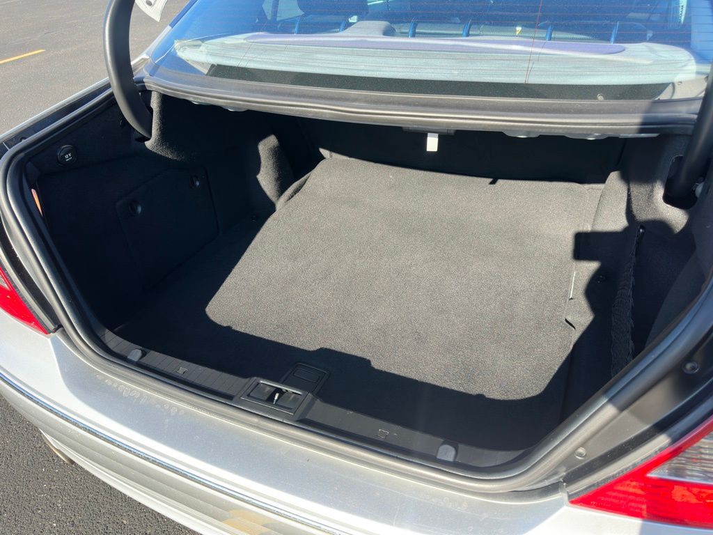 2008 Mercedes-Benz E-Class Image 33