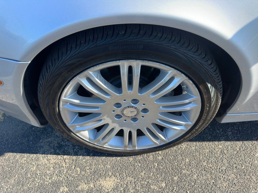 2008 Mercedes-Benz E-Class Image 37