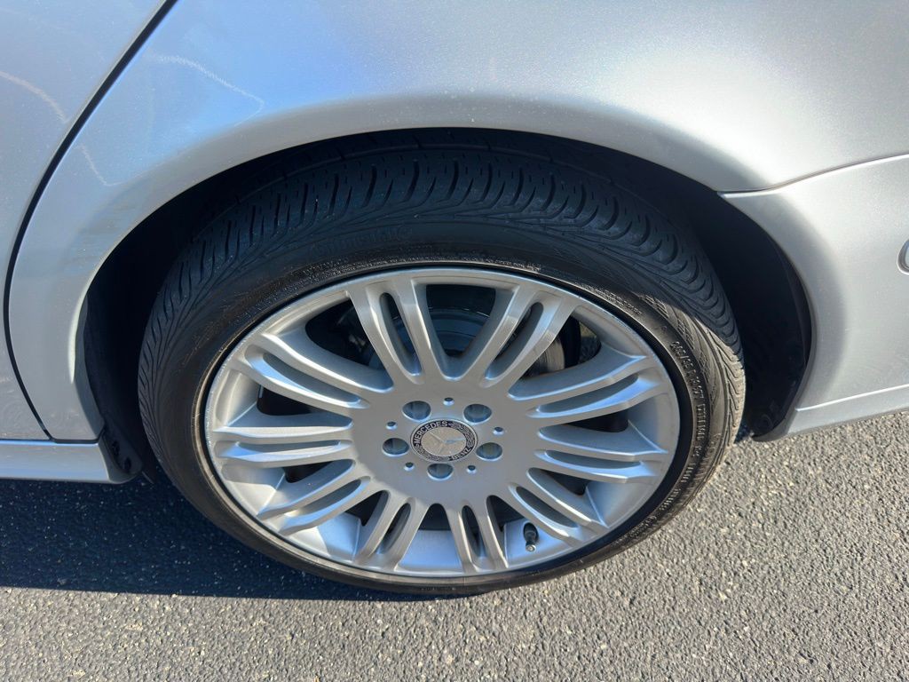 2008 Mercedes-Benz E-Class Image 38