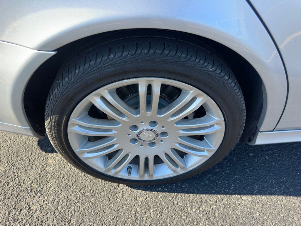 2008 Mercedes-Benz E-Class Image 39