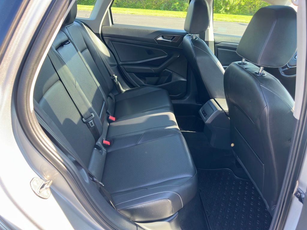 2019 Volkswagen Jetta Image 9