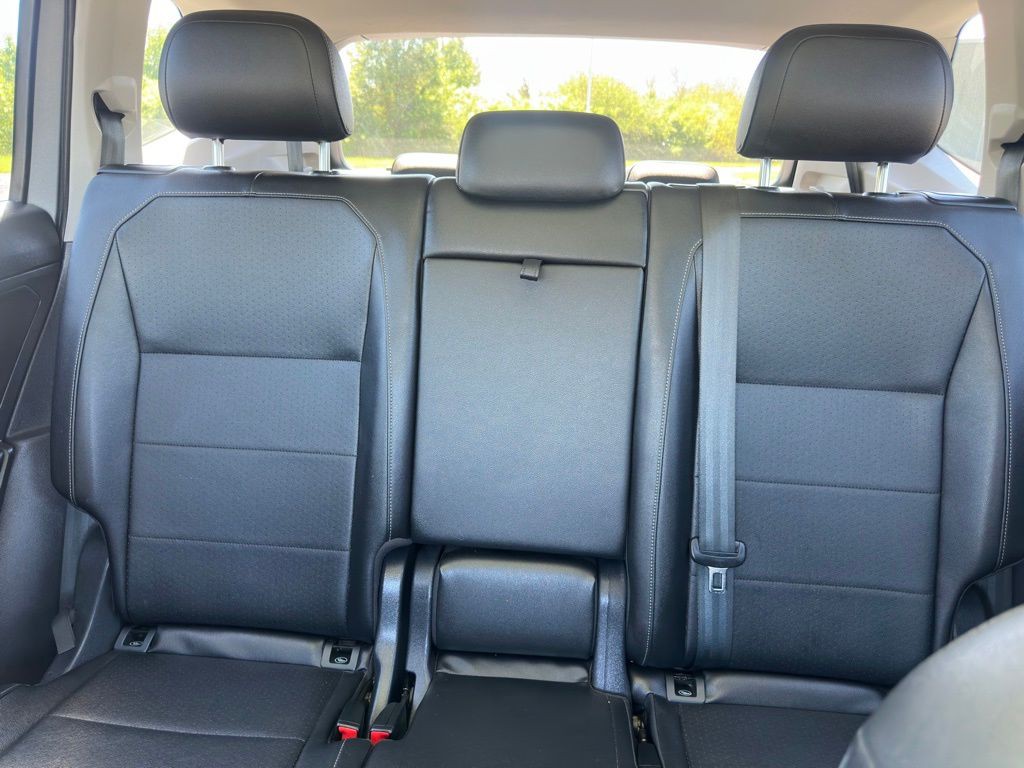 2019 Volkswagen Tiguan Image 12