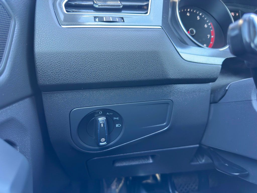2019 Volkswagen Tiguan Image 25