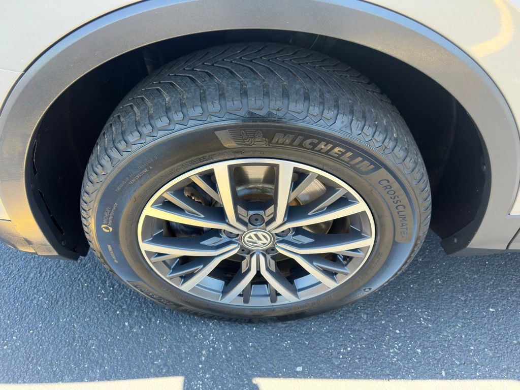 2019 Volkswagen Tiguan Image 41