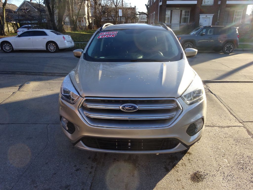 2017 Ford Escape Image 2