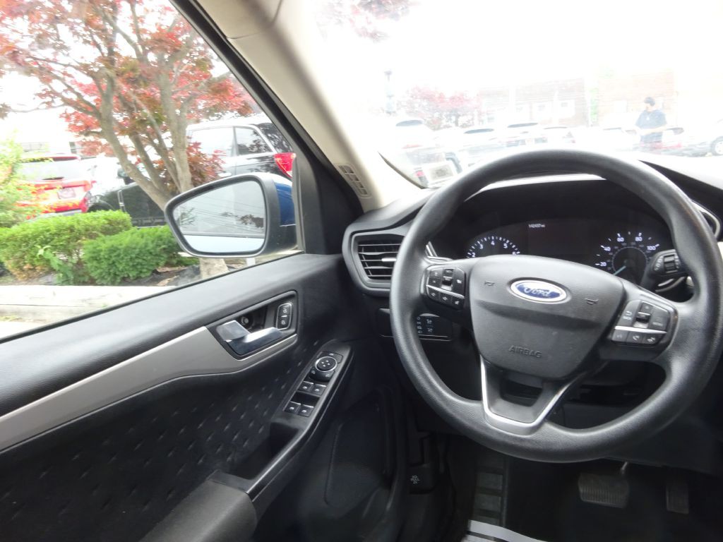 2020 Ford Escape Image 11