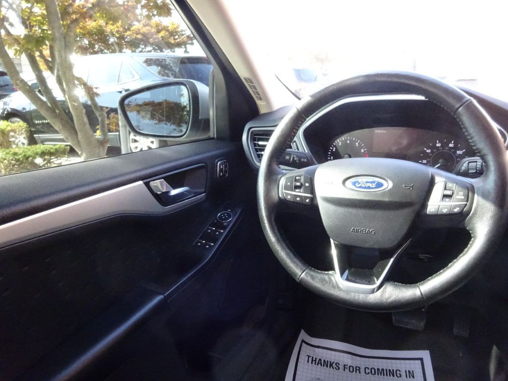 2020 Ford Escape Image 11