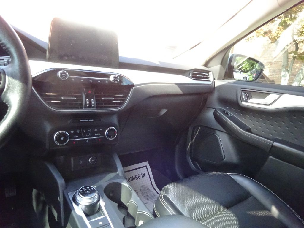 2020 Ford Escape Image 12