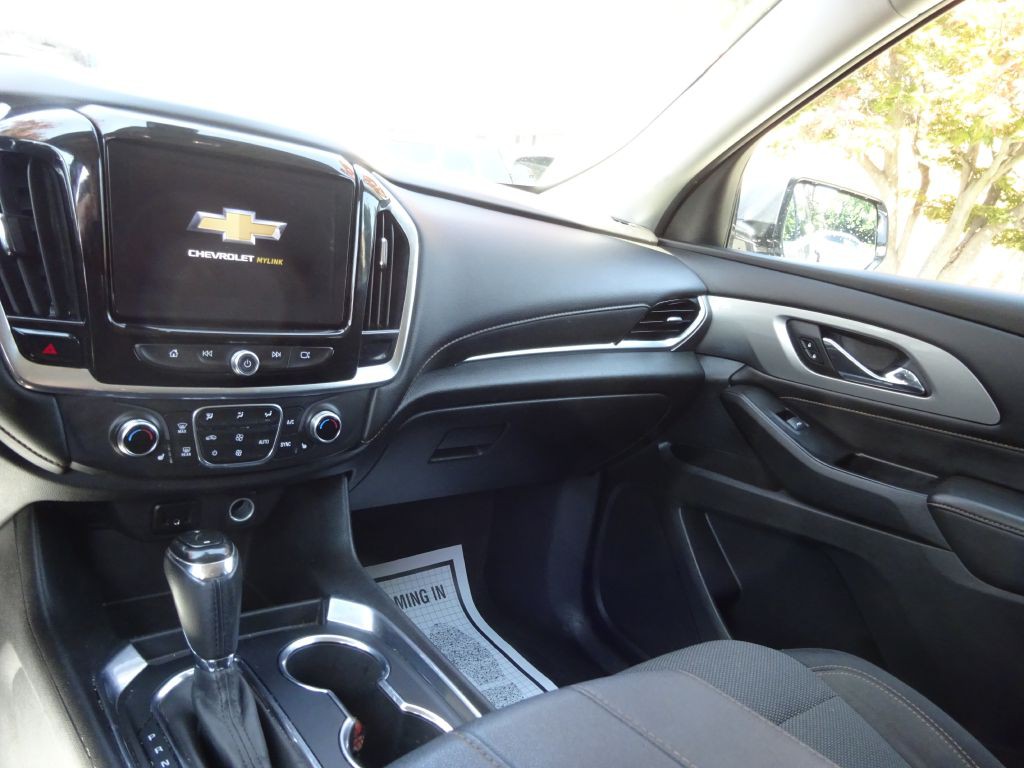 2020 Chevrolet Traverse Image 13