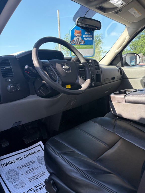 2008 Chevrolet Silverado 1500 Image 2