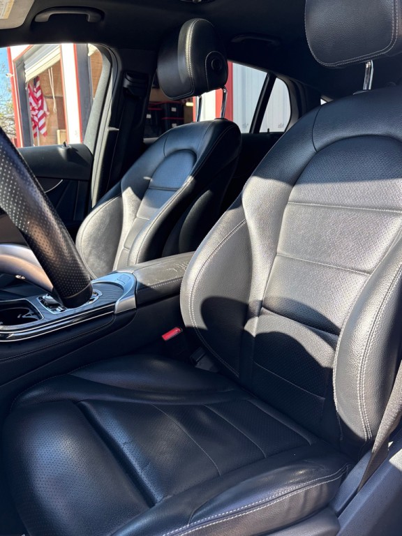 2018 Mercedes-Benz GLC-Class Image 5