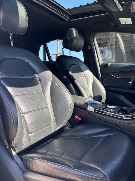 2018 Mercedes-Benz GLC-Class Image 6