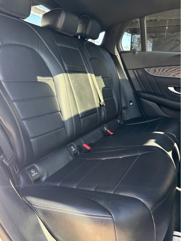 2018 Mercedes-Benz GLC-Class Image 9