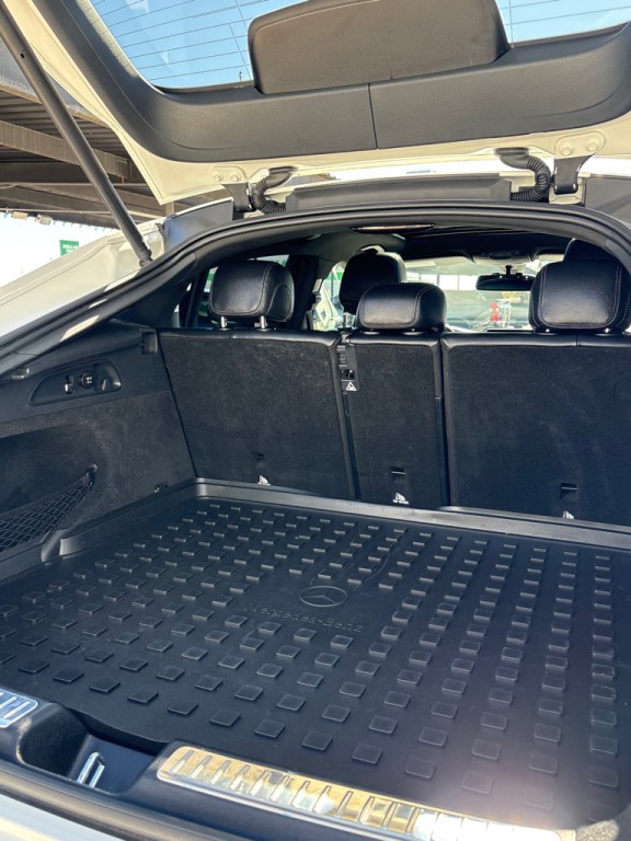 2018 Mercedes-Benz GLC-Class Image 11