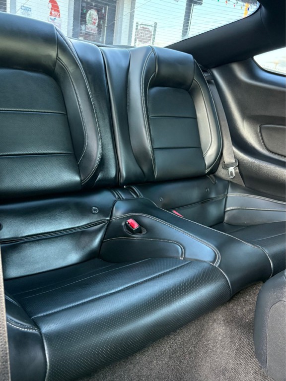 2015 Ford Mustang Image 8