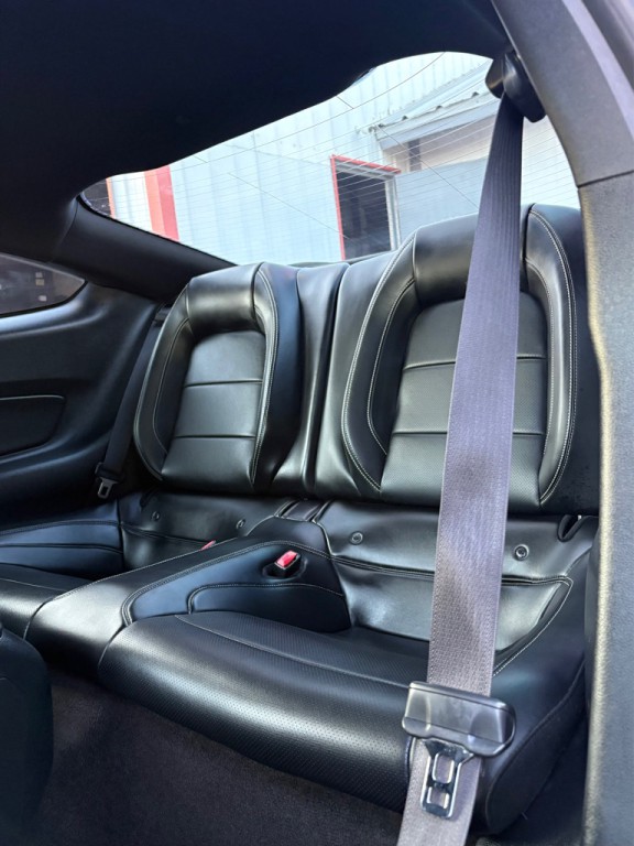 2015 Ford Mustang Image 9