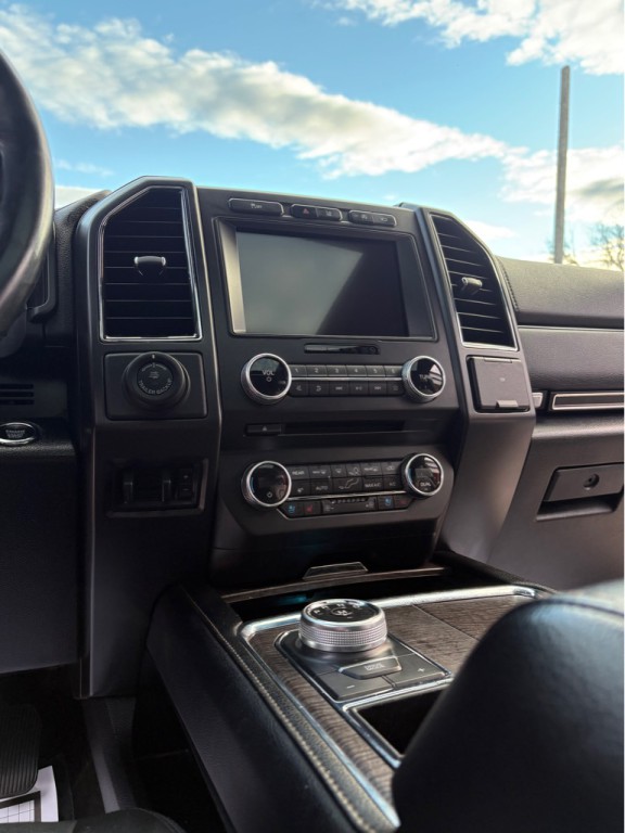 2018 Ford Expedition Image 3