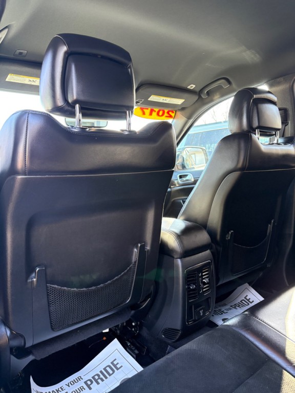 2017 Jeep Grand Cherokee Image 8