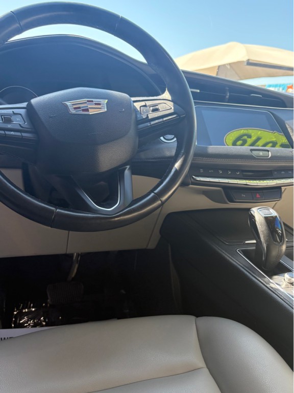 2019 Cadillac XT4 Image 2