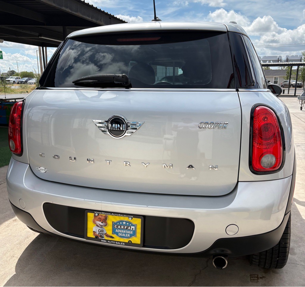 2015 MINI Cooper Image 15