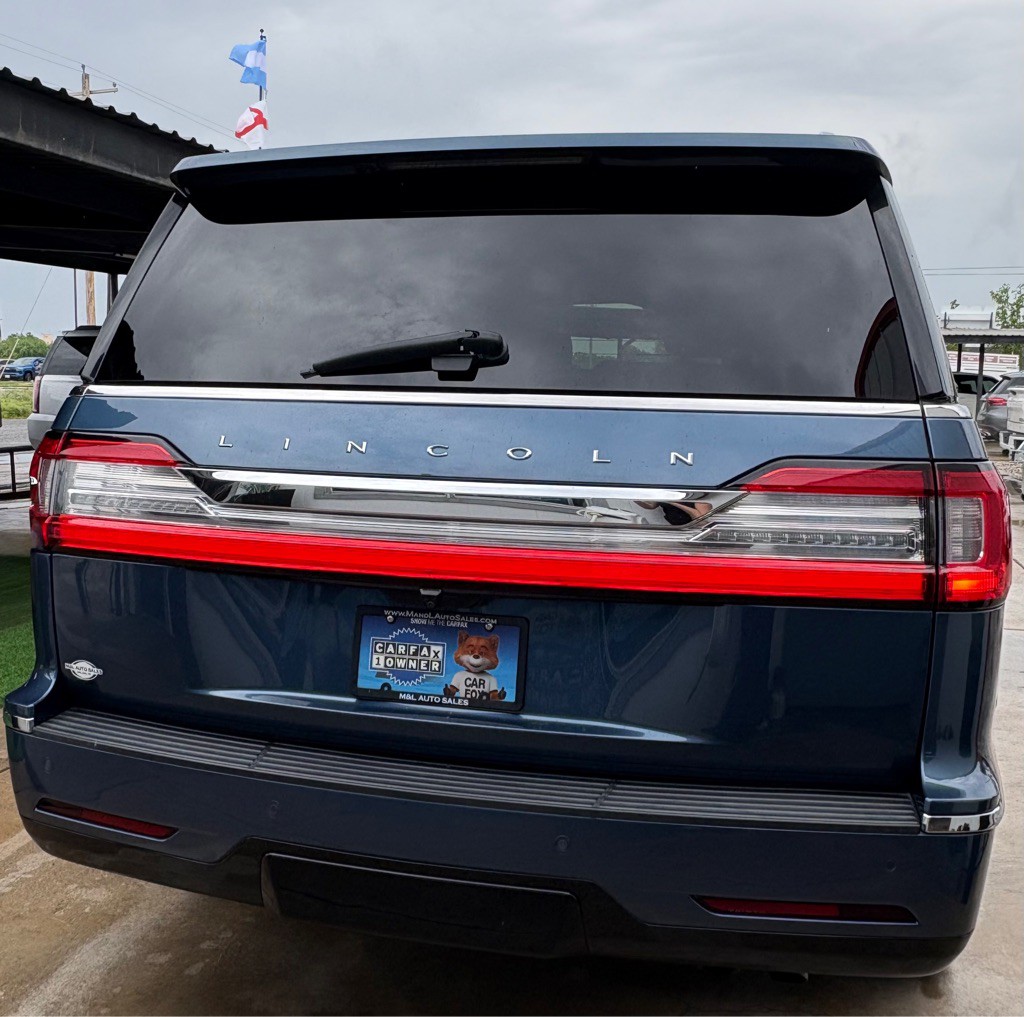 2019 Lincoln Navigator Image 17