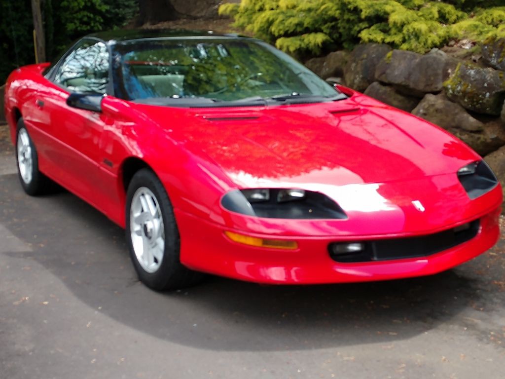 1995 Chevrolet Camaro Image 1