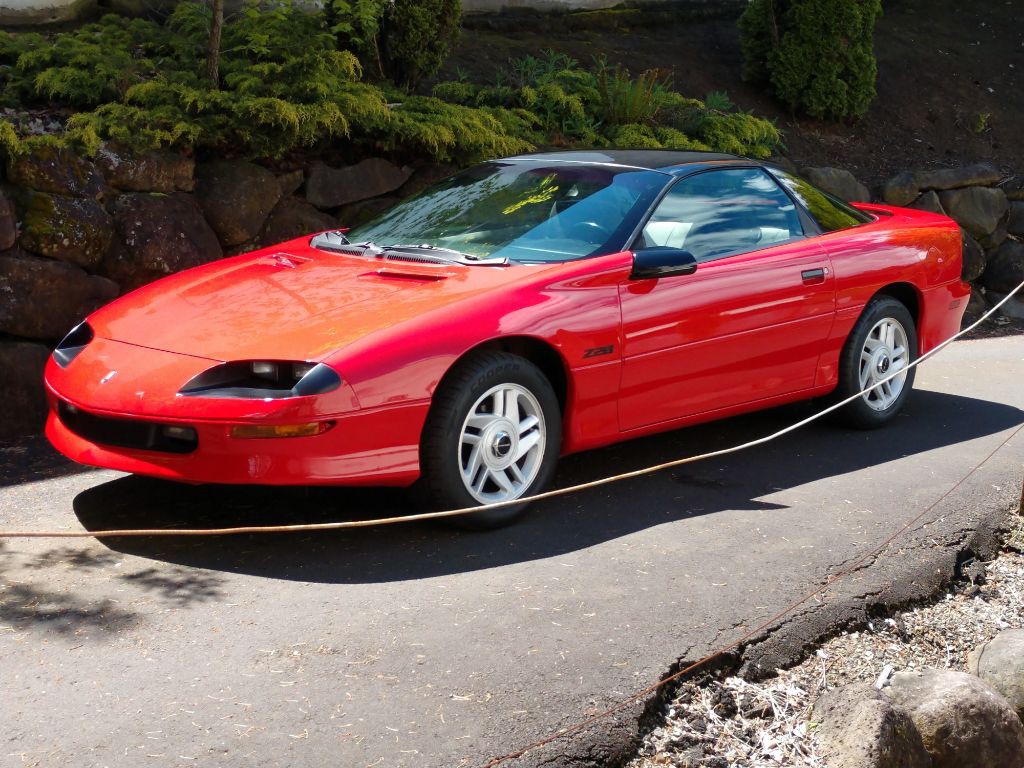 1995 Chevrolet Camaro Image 2
