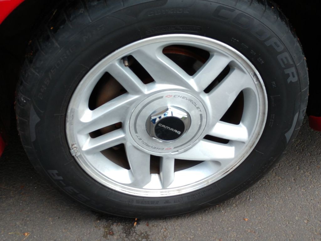 1995 Chevrolet Camaro Image 13