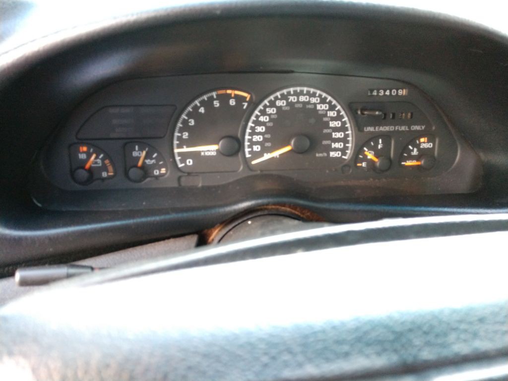 1995 Chevrolet Camaro Image 16