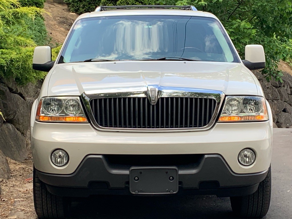 2003 Lincoln Aviator Image 5