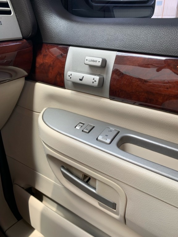 2003 Lincoln Aviator Image 22
