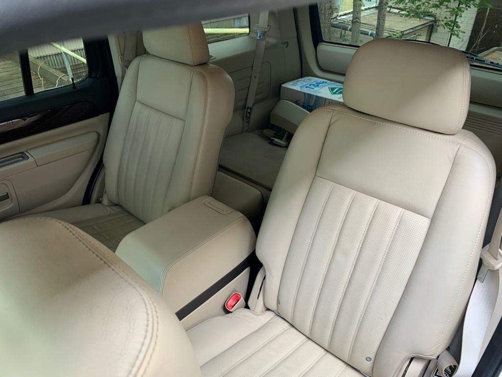 2003 Lincoln Aviator Image 24