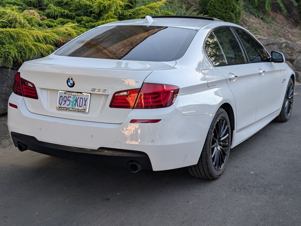 2013 BMW 5 Series Image 3