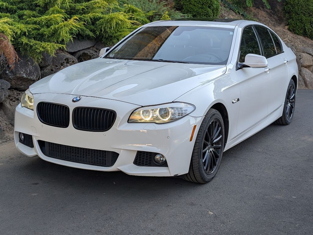 2013 BMW 5 Series Image 5