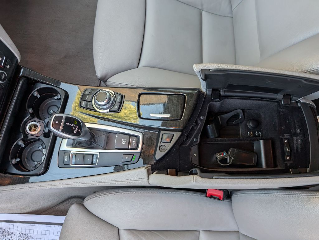2013 BMW 5 Series Image 7