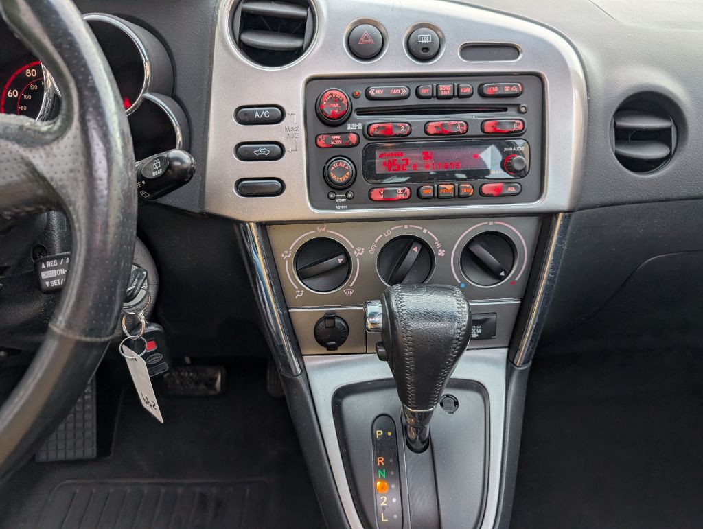 2004 Toyota Corolla Image 9