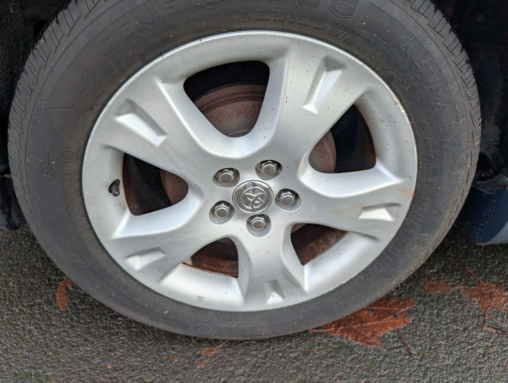 2004 Toyota Corolla Image 16