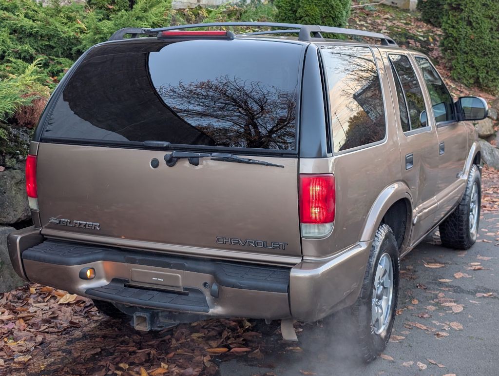 2002 Chevrolet Blazer Image 3