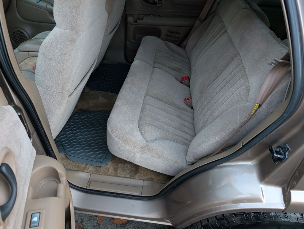 2002 Chevrolet Blazer Image 14