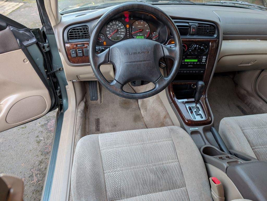2001 Subaru Legacy Image 9