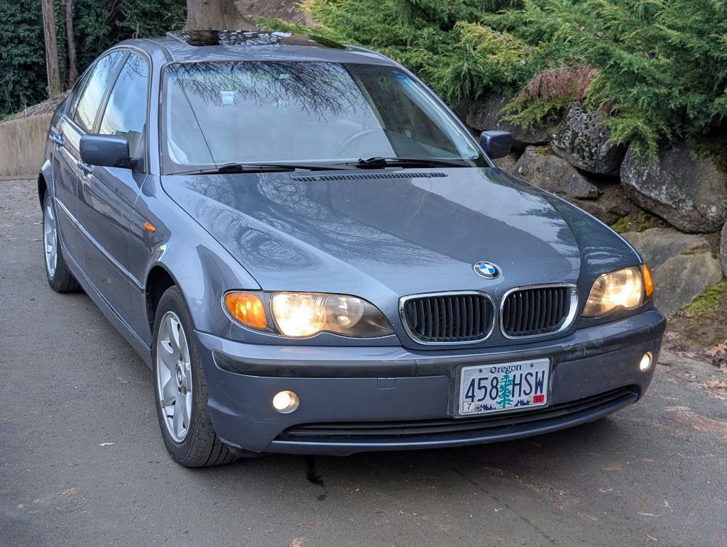 2005 BMW 3 Series Image 1