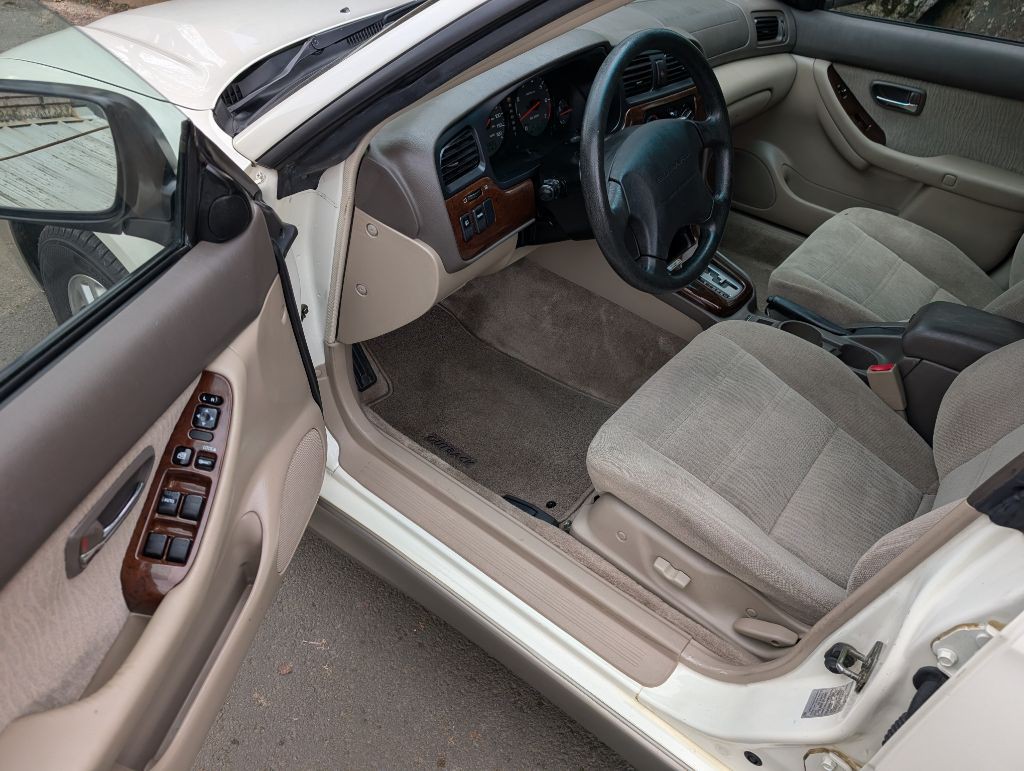 2002 Subaru Legacy Image 7